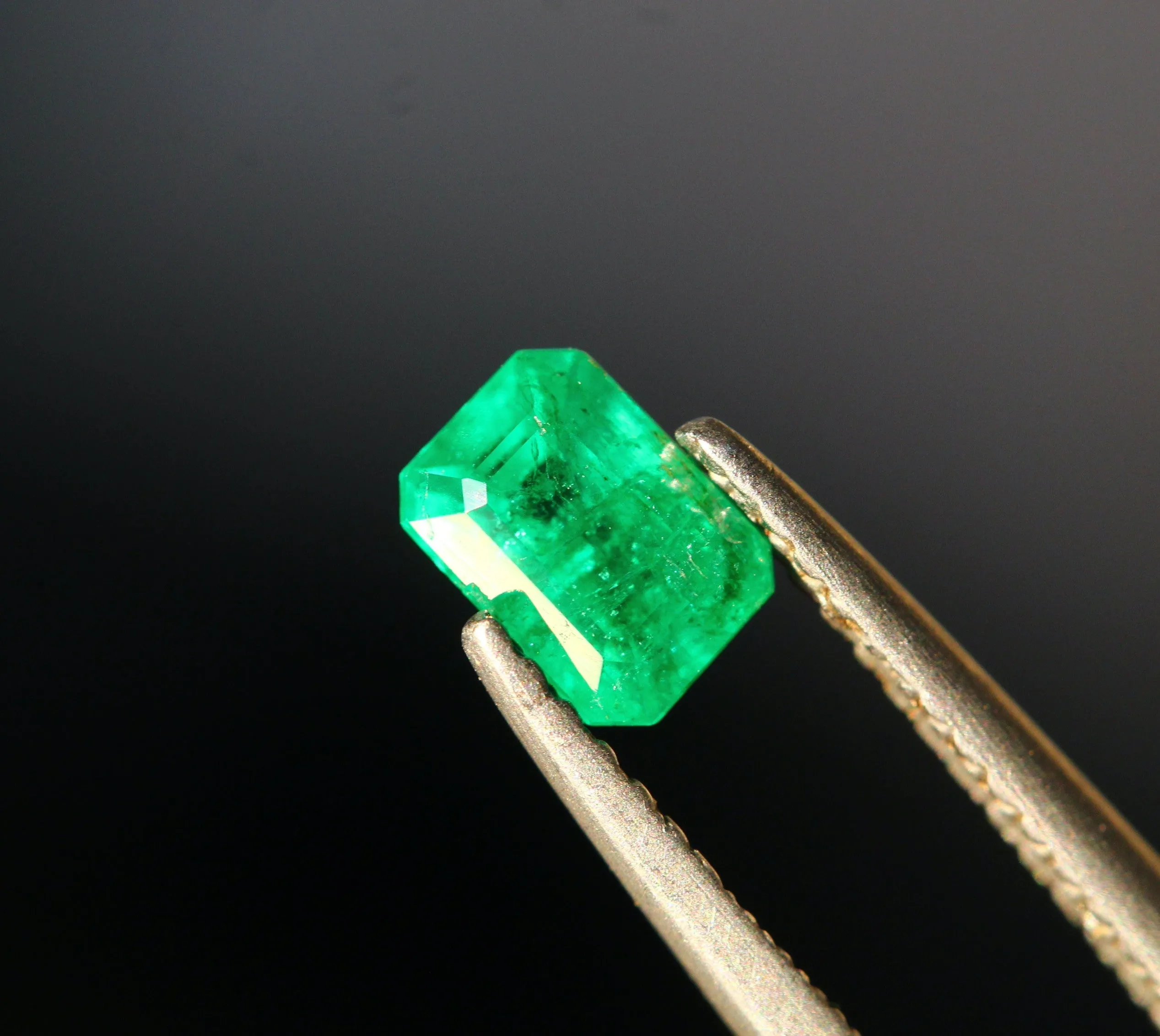 0.63ct Panjshir Emerald Vivid Green -Cushion Cut