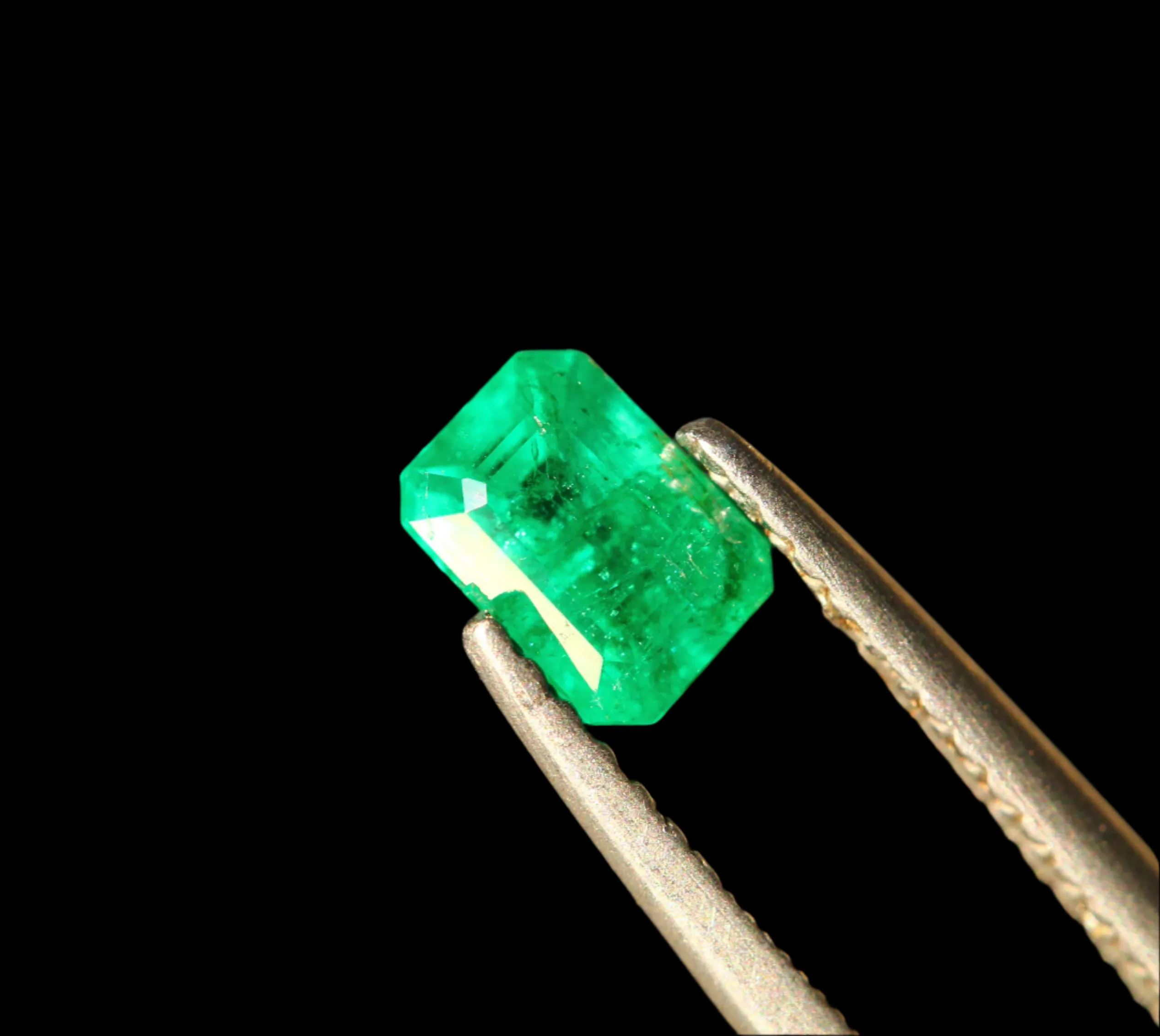 0.63ct Panjshir Emerald Vivid Green -Cushion Cut