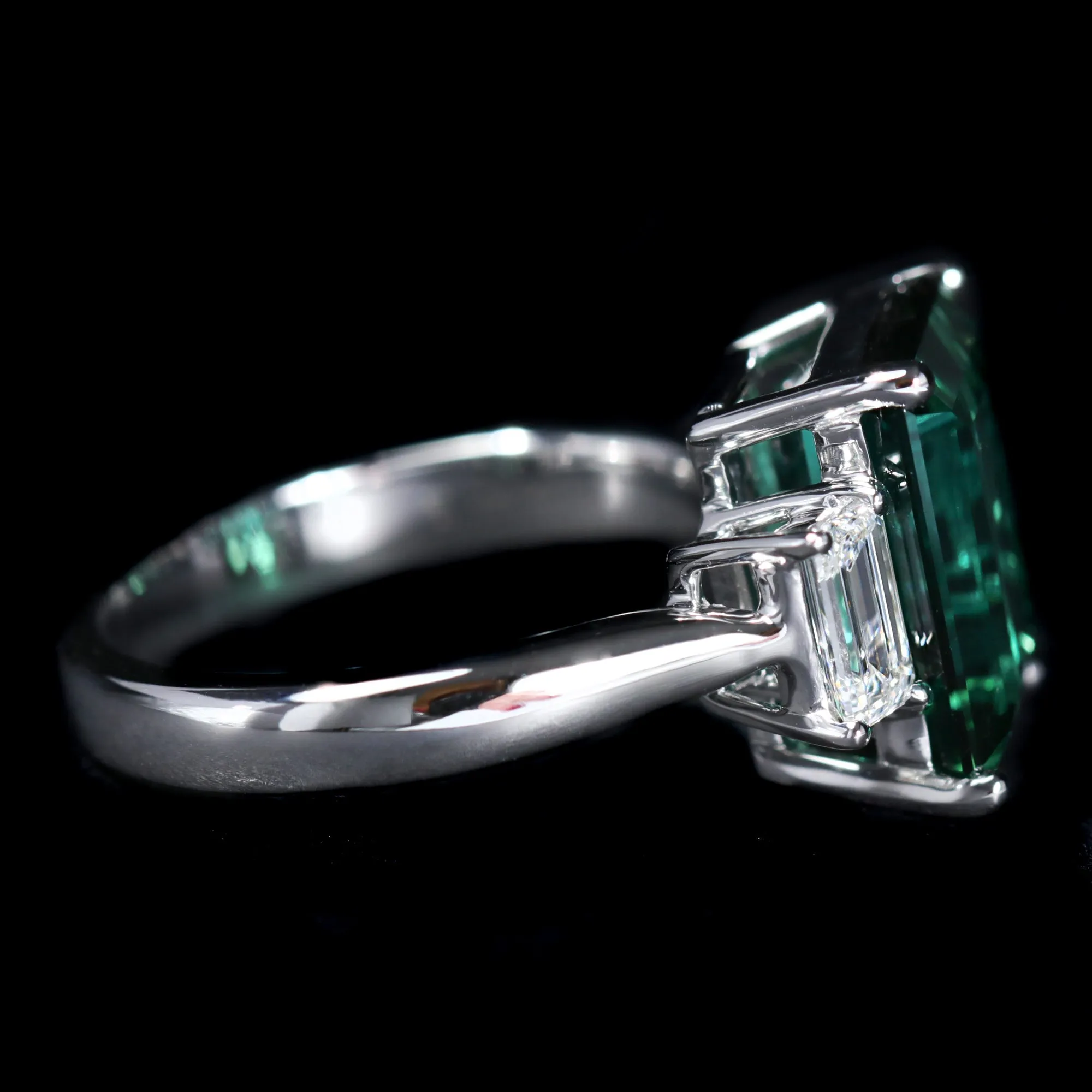 14K White Gold 5.82 Carat Tourmaline and Diamond Ring