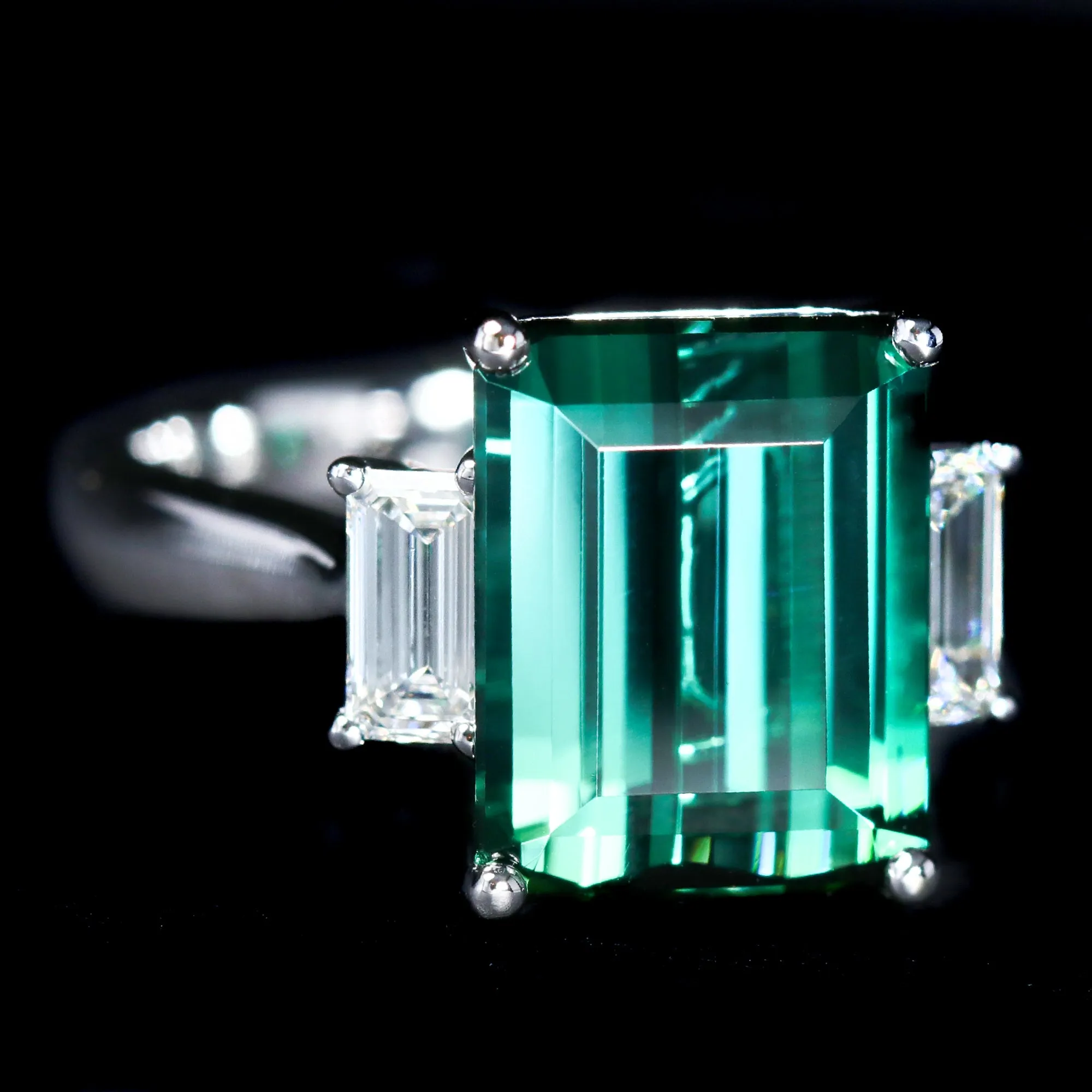 14K White Gold 5.82 Carat Tourmaline and Diamond Ring