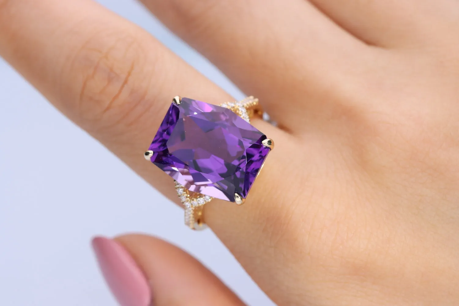 14K Yellow Gold Amethyst Ring