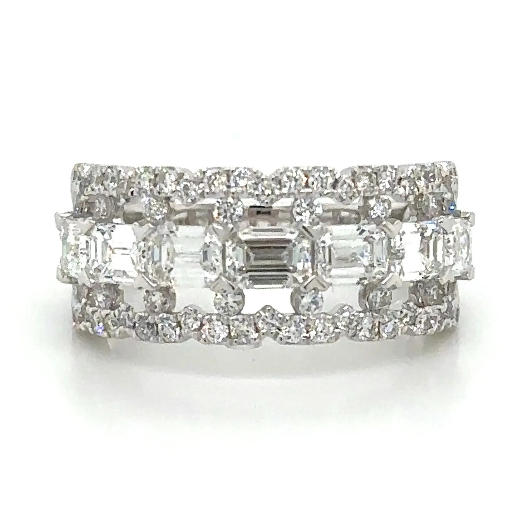 2.26ct tw Emerald and Round Cut Diamond Ring
