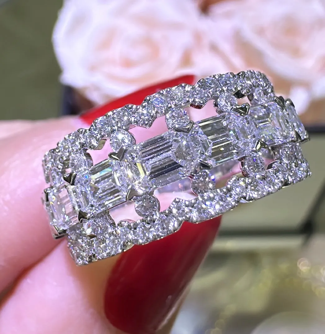 2.26ct tw Emerald and Round Cut Diamond Ring