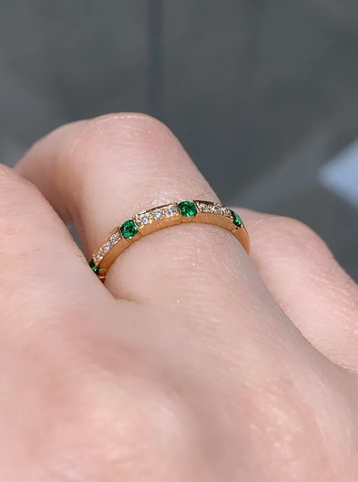 Alternating Diamond And Emerald Band Ring.