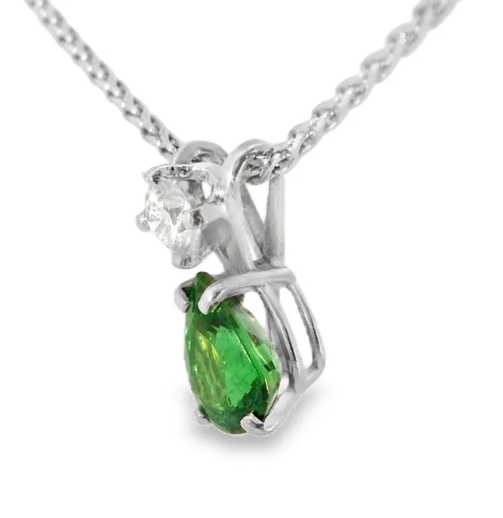Beautiful 14K White Gold Pear Emerald Diamond Drop Pendant Necklace