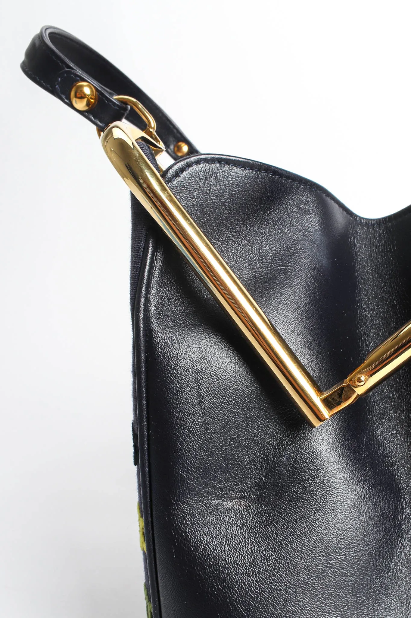 Caravel Velvet Chain Motif Bag