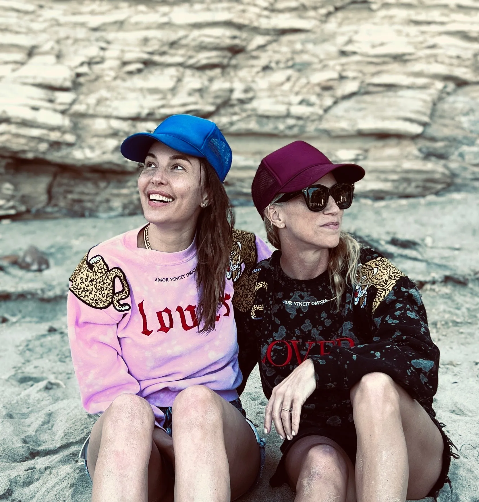 COURAGEOUS LOVER CREWNECK