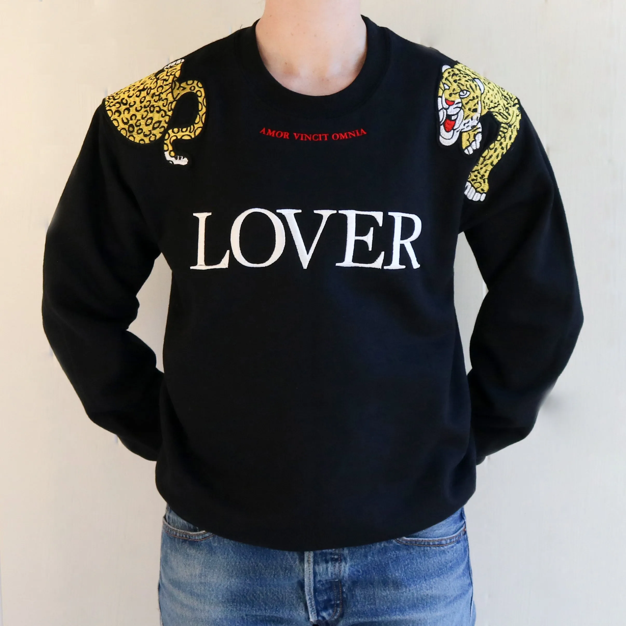 COURAGEOUS LOVER CREWNECK