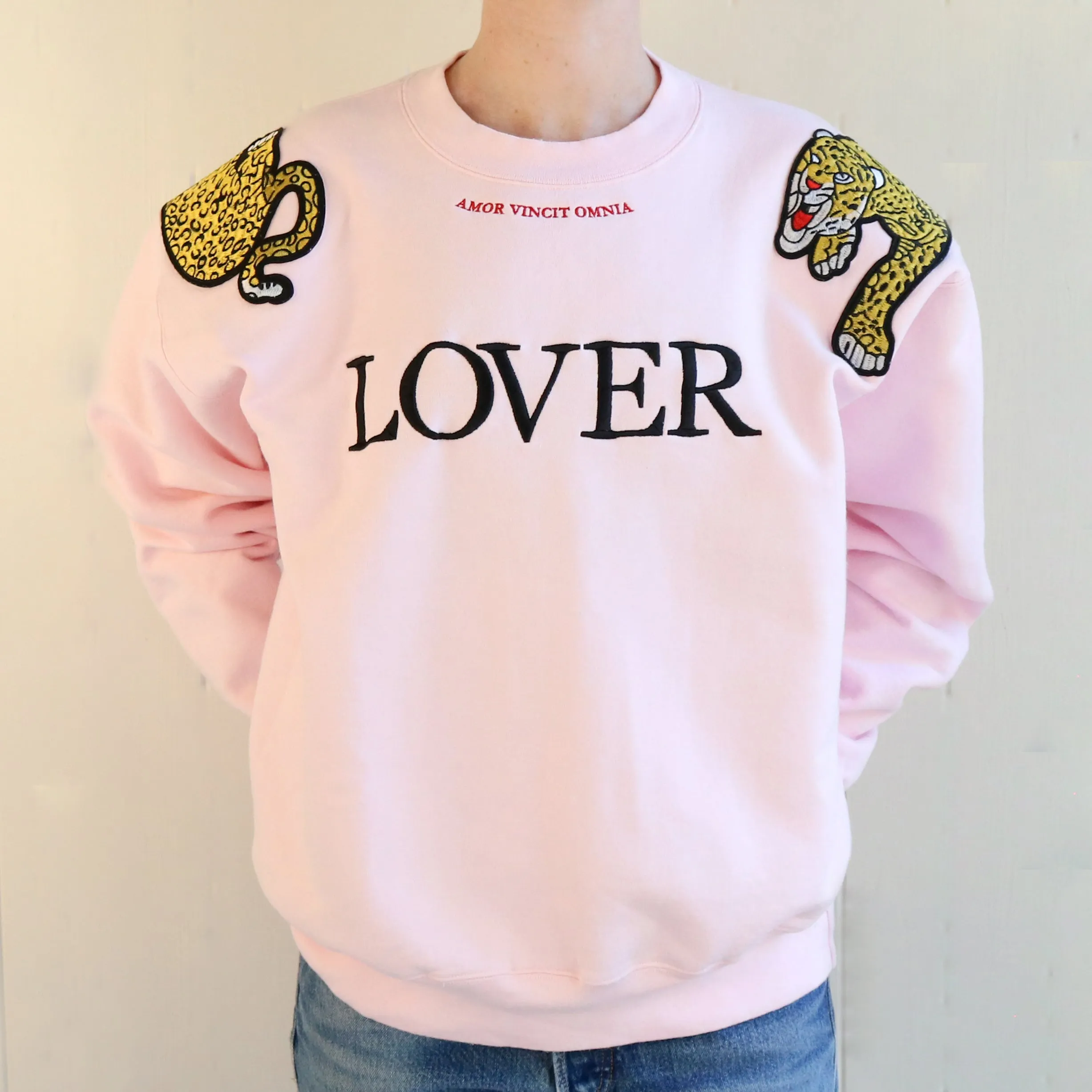 COURAGEOUS LOVER CREWNECK