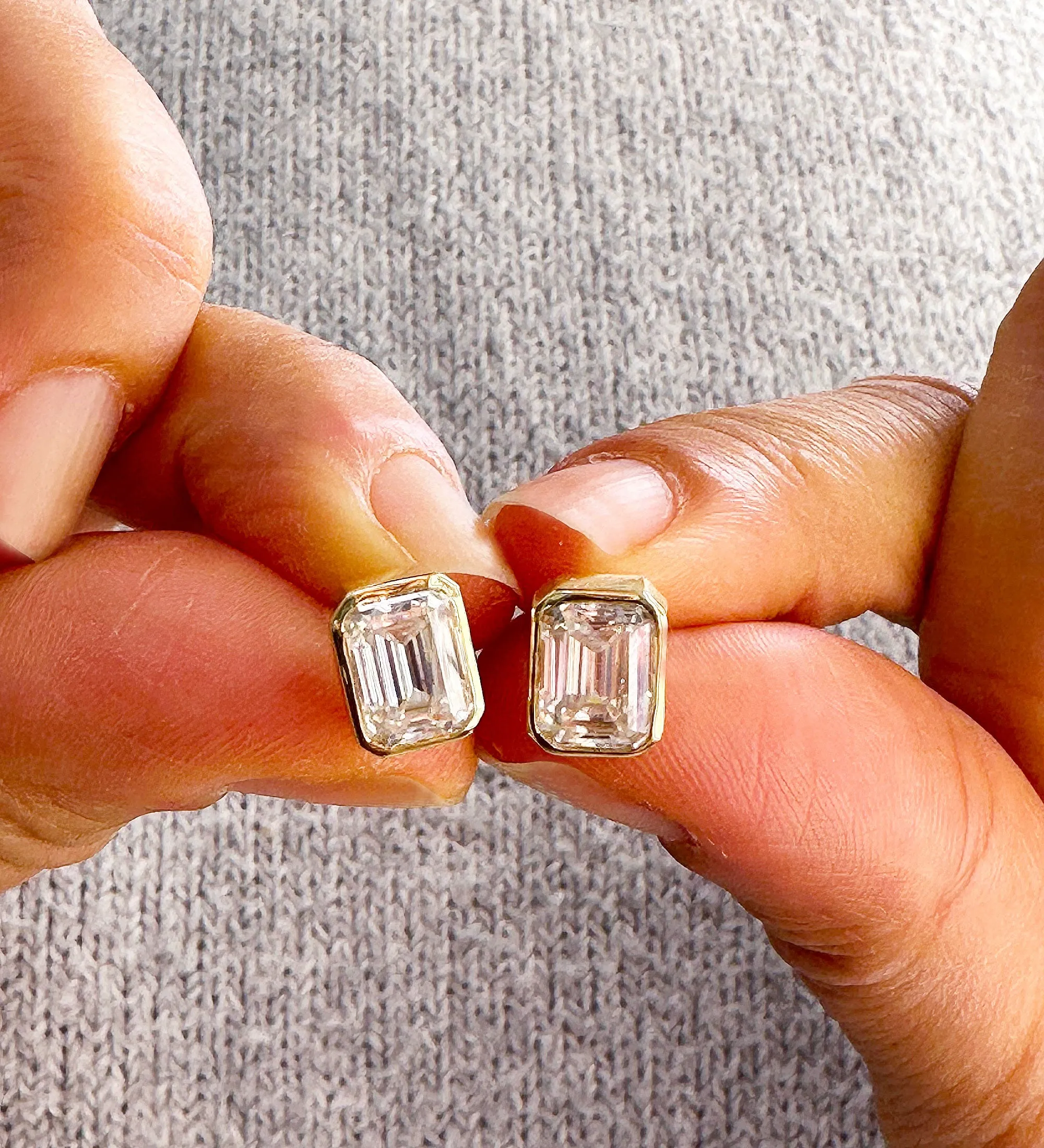 Emerald Cut Diamond Earrings IGI Certified Bezel set Style 14k Solid Yellow Solid Gold 4.00ct Screw Back Set Style Stud Lever Back Earrings