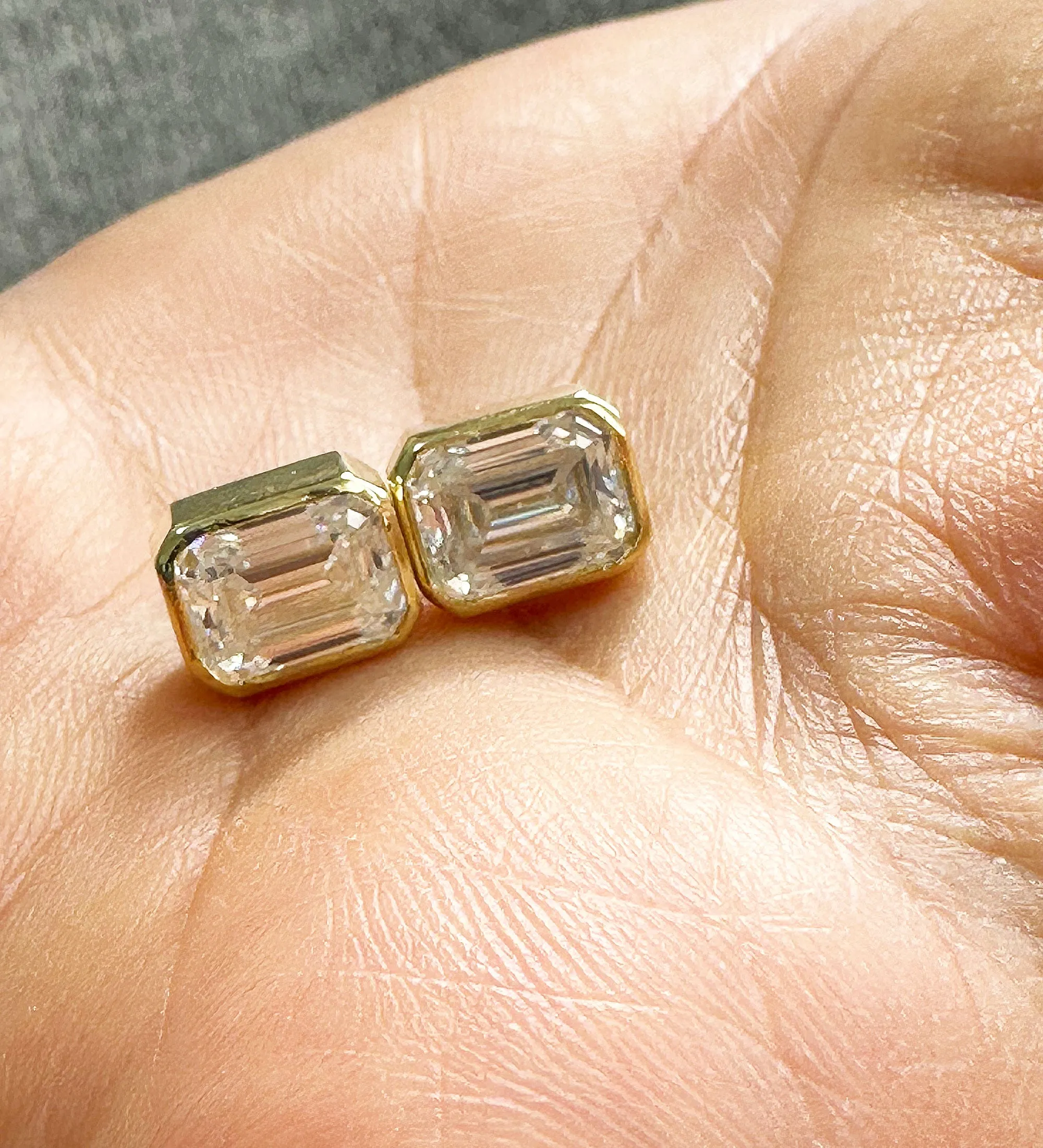 Emerald Cut Diamond Earrings IGI Certified Bezel set Style 14k Solid Yellow Solid Gold 4.00ct Screw Back Set Style Stud Lever Back Earrings