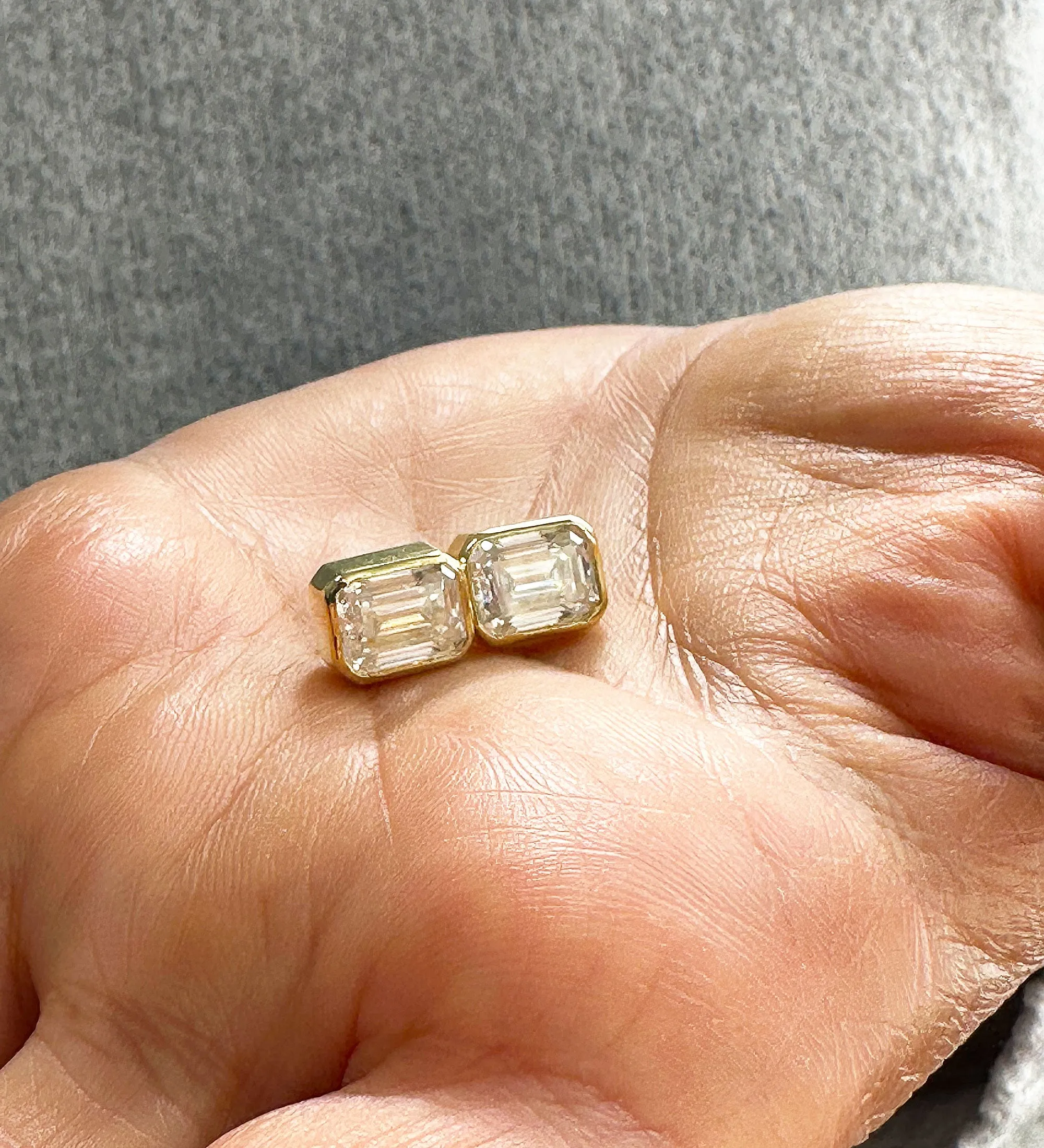 Emerald Cut Diamond Earrings IGI Certified Bezel set Style 14k Solid Yellow Solid Gold 4.00ct Screw Back Set Style Stud Lever Back Earrings