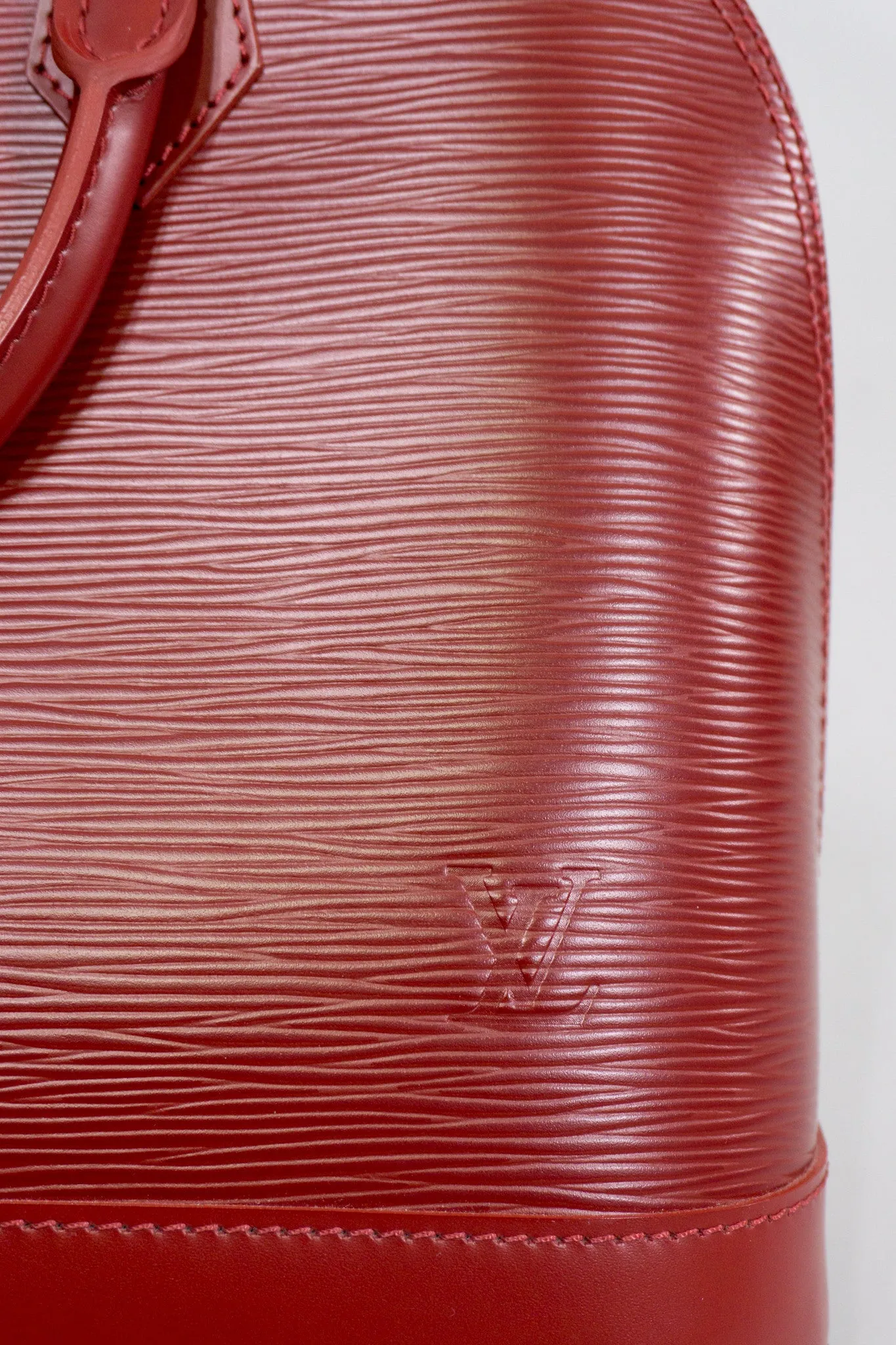 Epi Alma NM Handbag