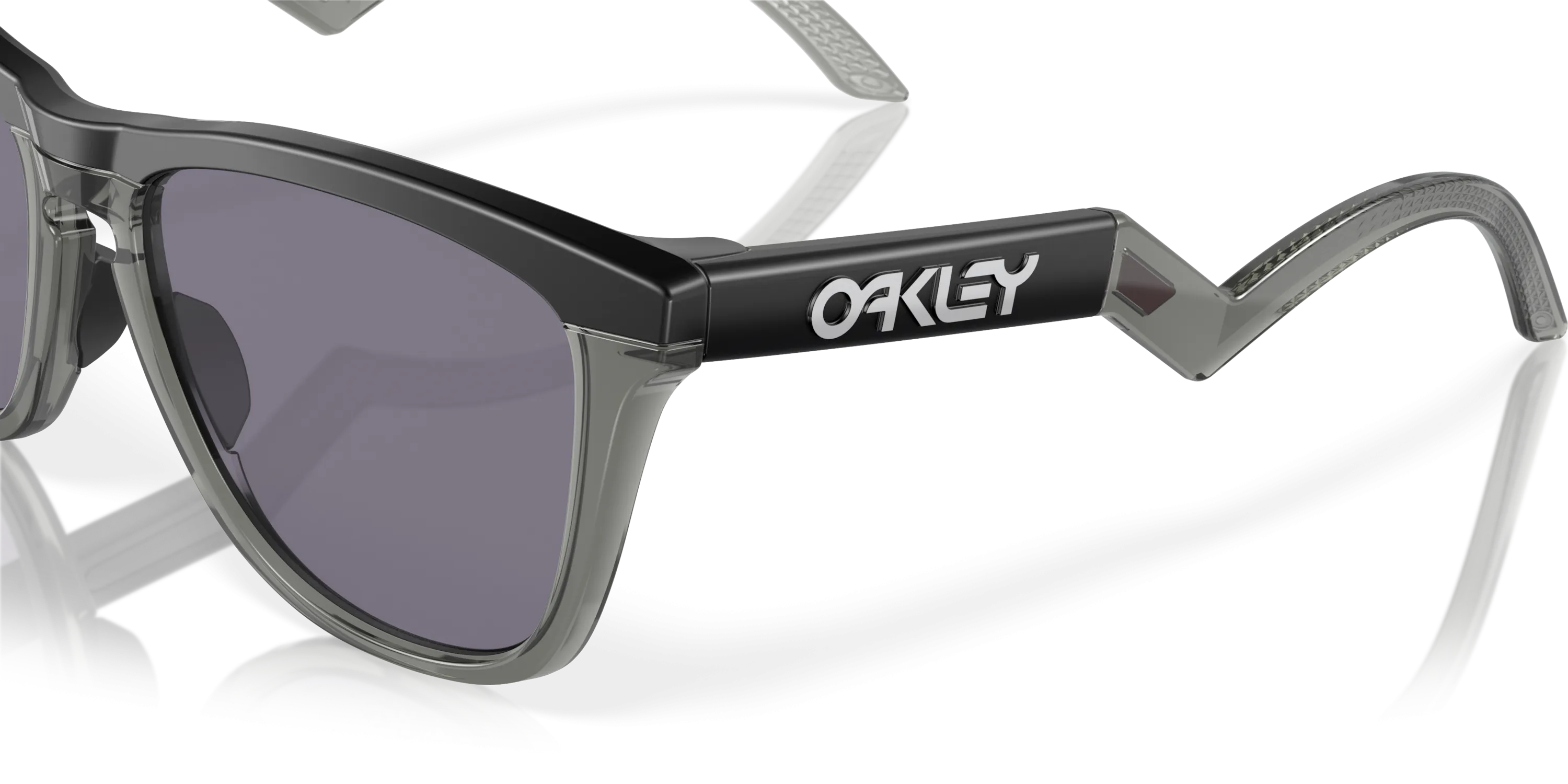 Frogskins Hybrid Sunglasses Matte Black - Prizm Grey Lens