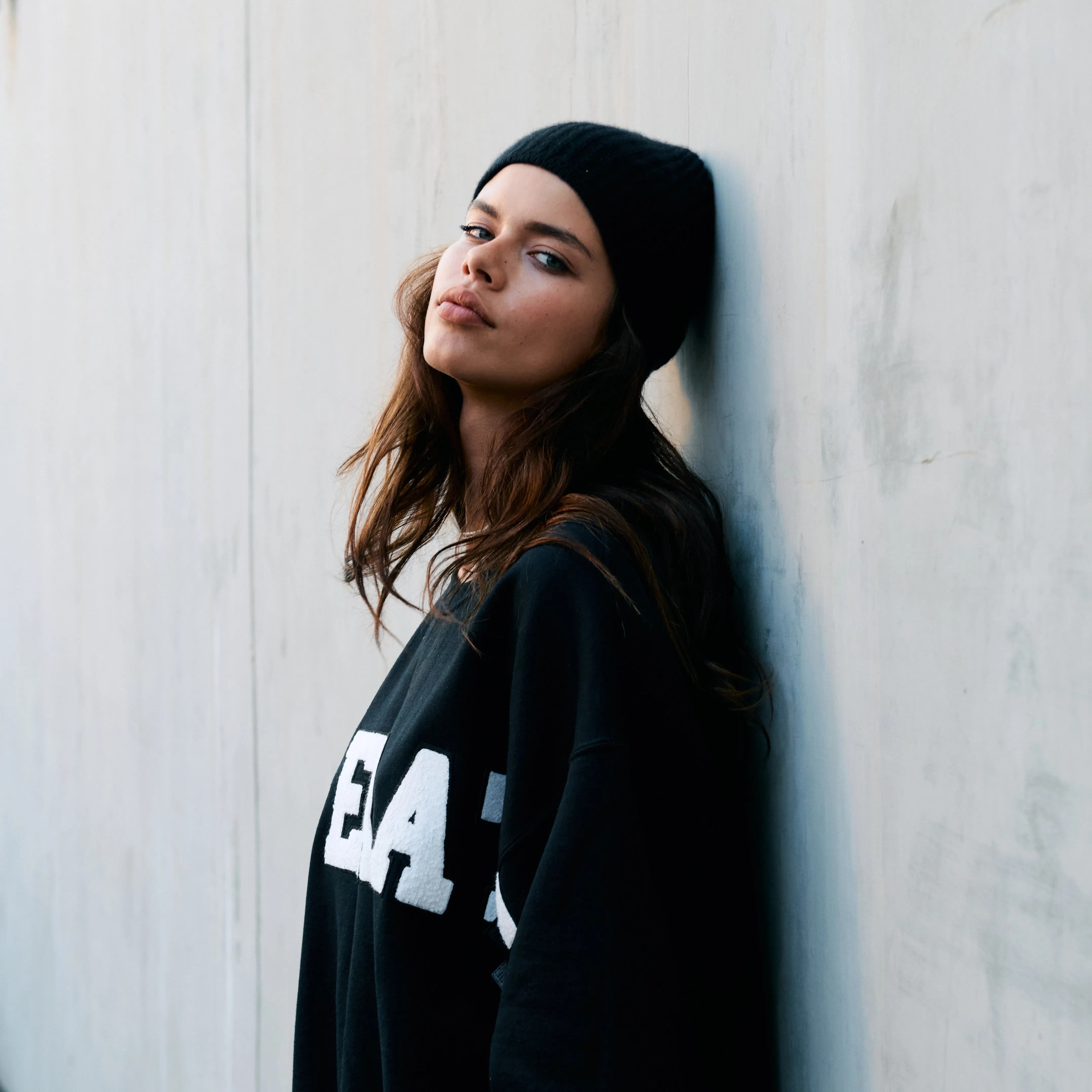 LIBERATE CREWNECK