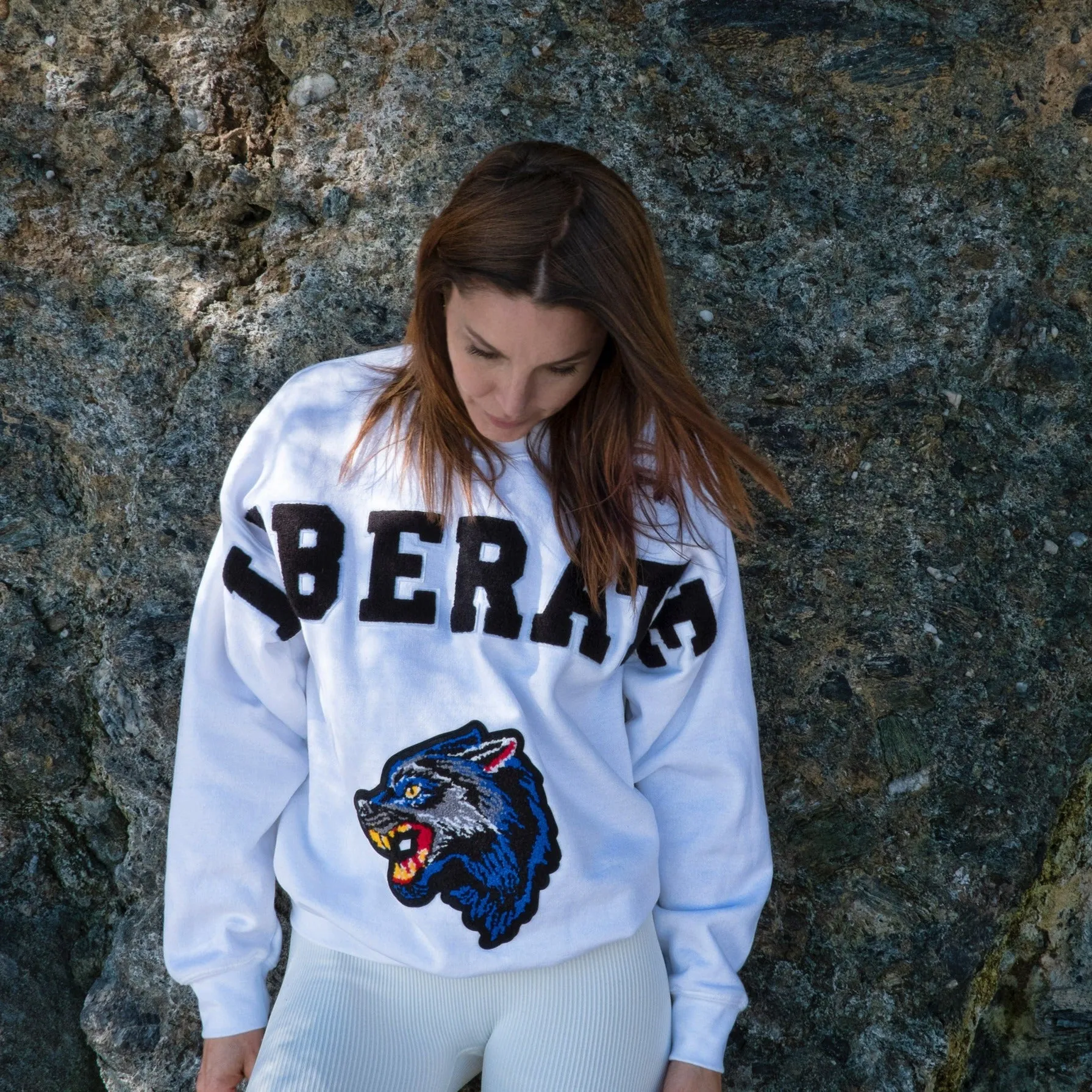 LIBERATED WOLF CREWNECK