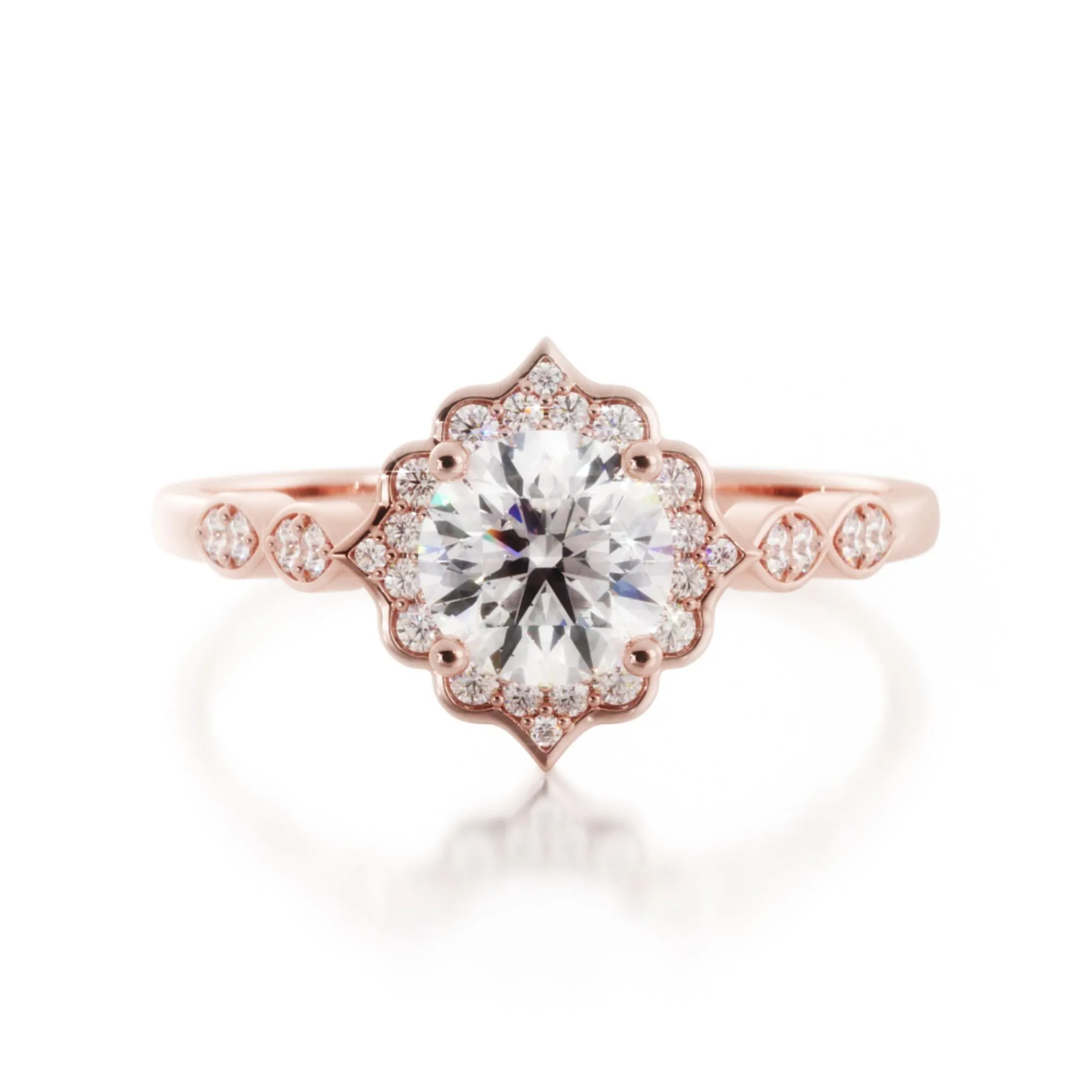 Licht Decorative Halo Natural Round  Diamond Engagement Ring