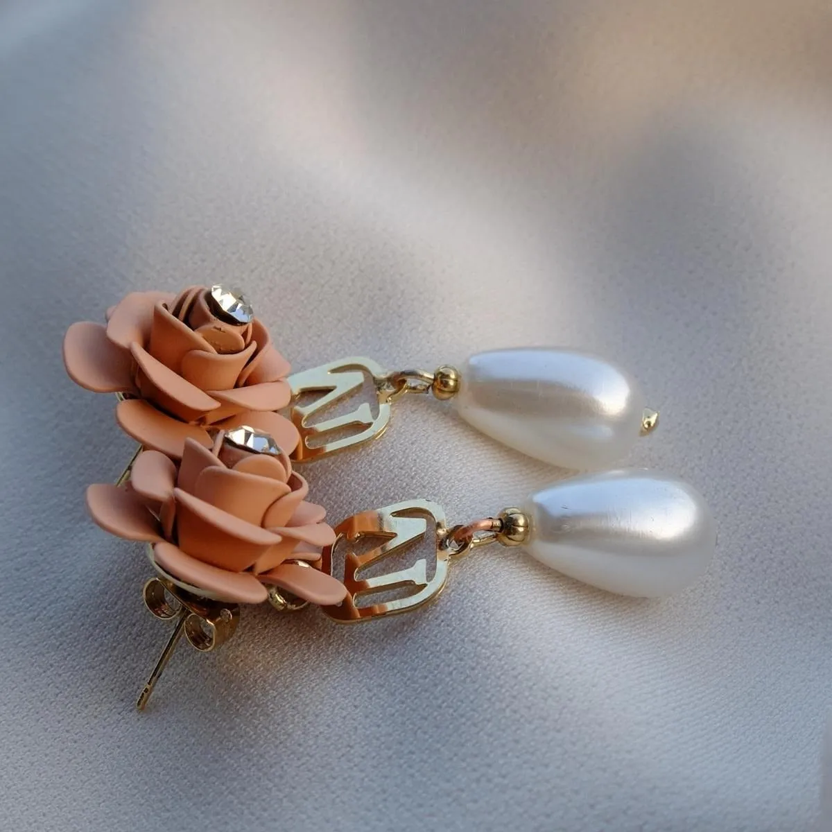 Murano Pink Sunset Camellia Dangle Earrings with Pearl Drop Charm - Silk Effect