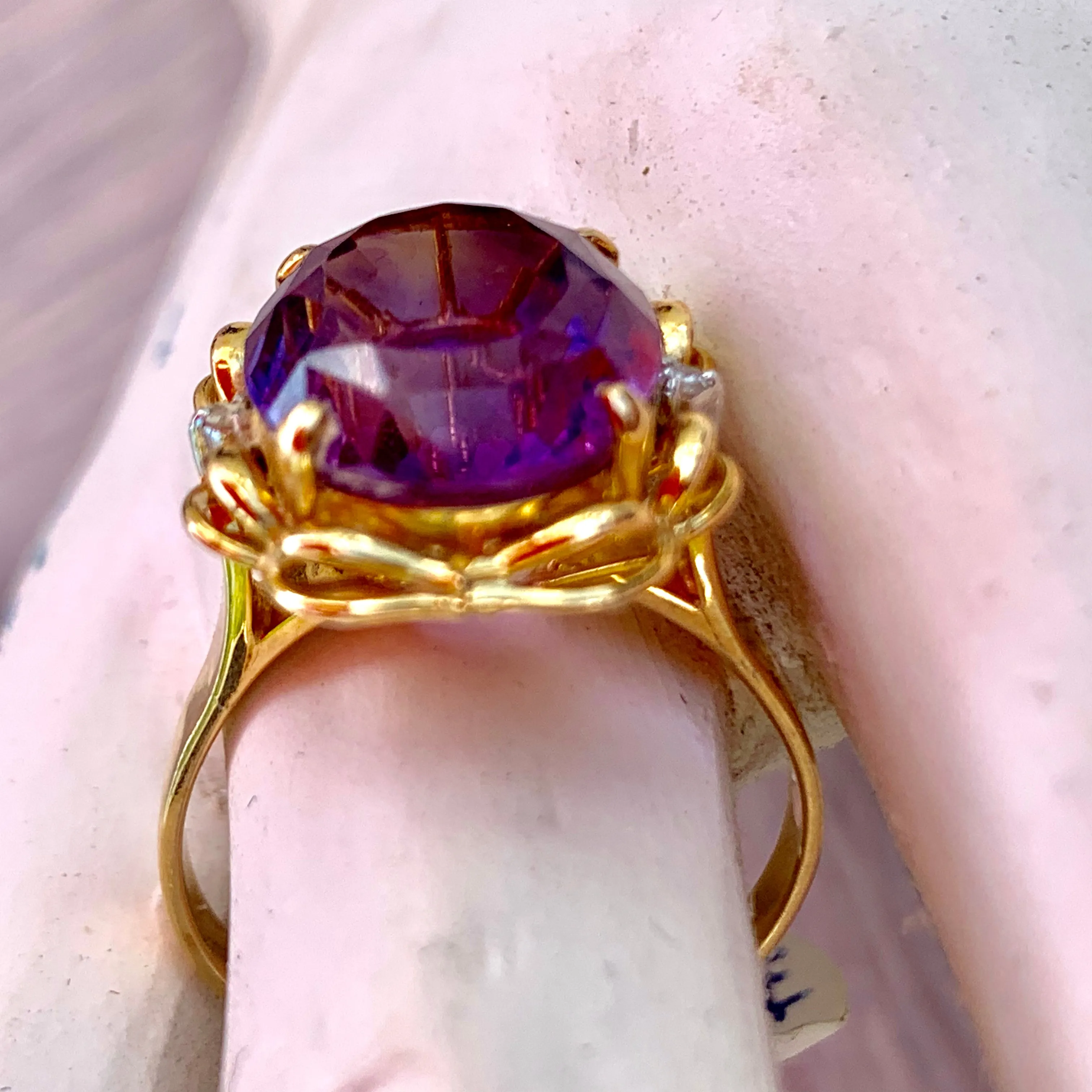 Natural Amethyst Diamonds 14KT Gold Statement Ring Ladies sz 10 1960s Vintage