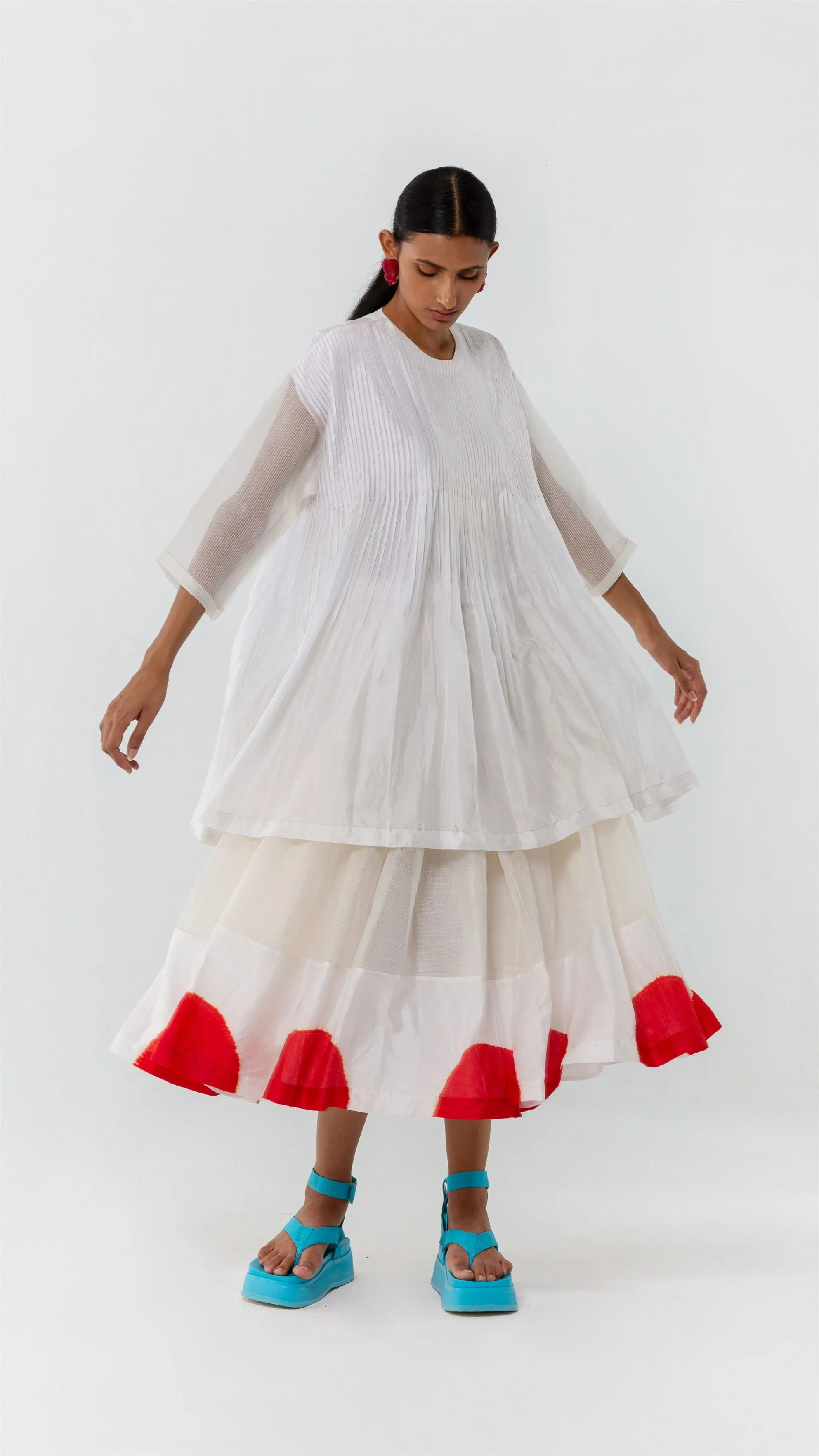 Studio Medium   I   Shibori Petrus CHORD KURTA - WHITE/REDPOL 57