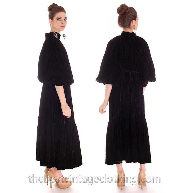Stunning 1970s Vuokko Suomi Finland Black & Blue Velvet Gown 1930s Style S-L