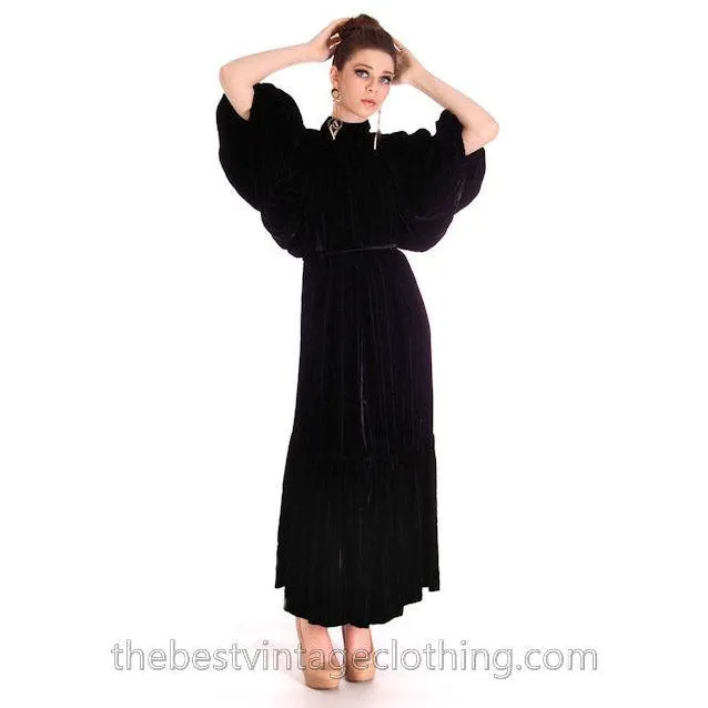 Stunning 1970s Vuokko Suomi Finland Black & Blue Velvet Gown 1930s Style S-L
