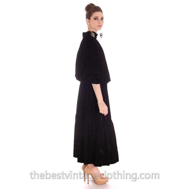 Stunning 1970s Vuokko Suomi Finland Black & Blue Velvet Gown 1930s Style S-L