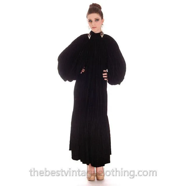 Stunning 1970s Vuokko Suomi Finland Black & Blue Velvet Gown 1930s Style S-L