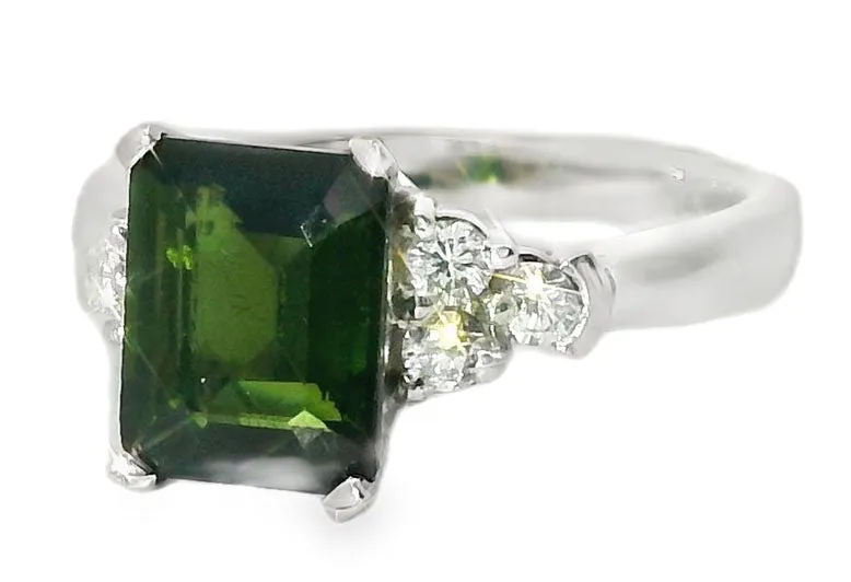 Stunning Estate 14K White Gold Green Tourmaline Diamond Cocktail Ring