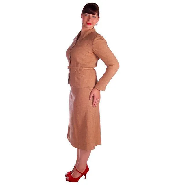 Vintage Davidow Peachy Tan Wool Flecked Suit 1950s 38-29-40