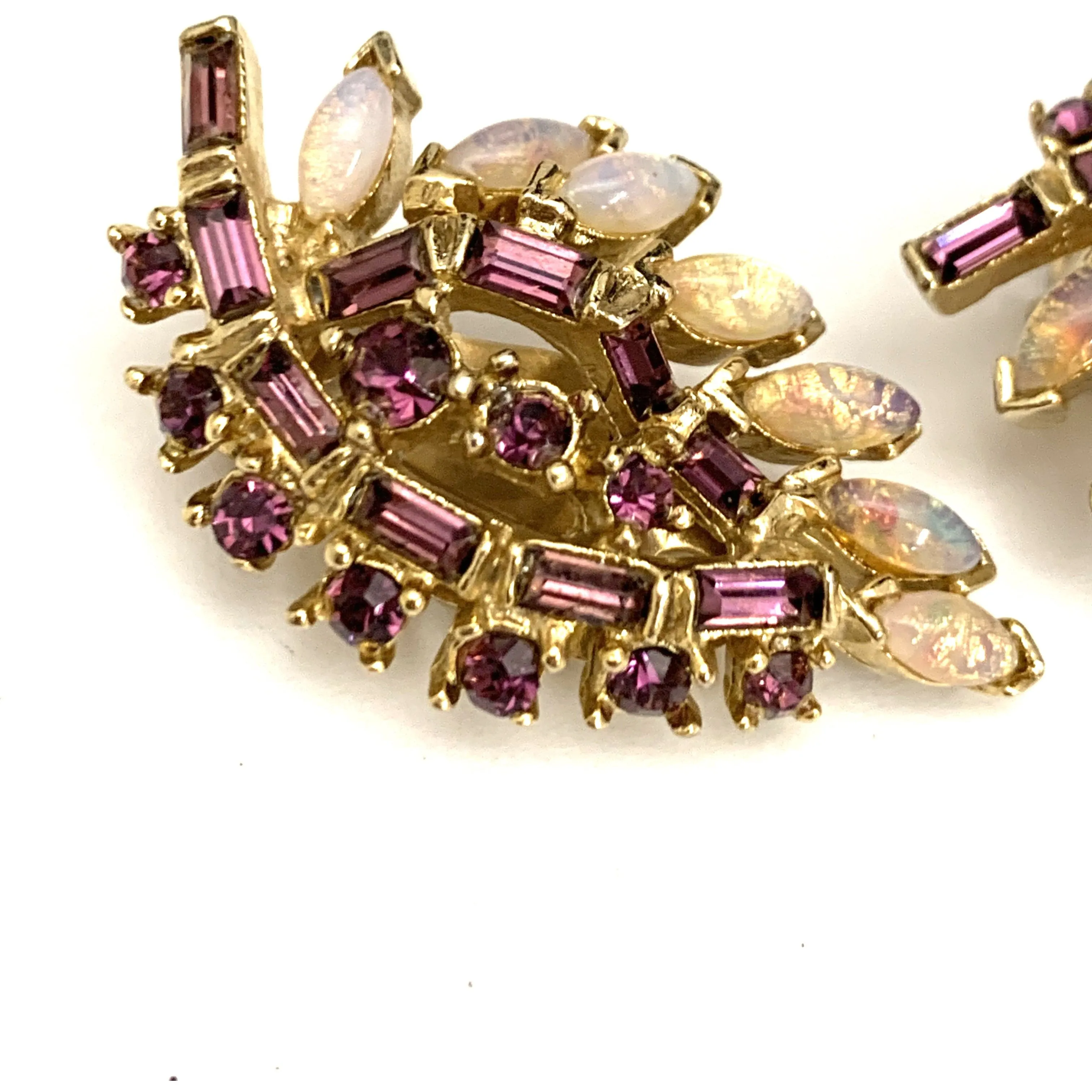Vintage Earrings Bellini Purple/Moonstone 1950S