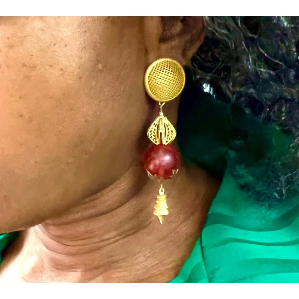 Vintage Gold/Pink Beaded Pierced Earrings 1980S
