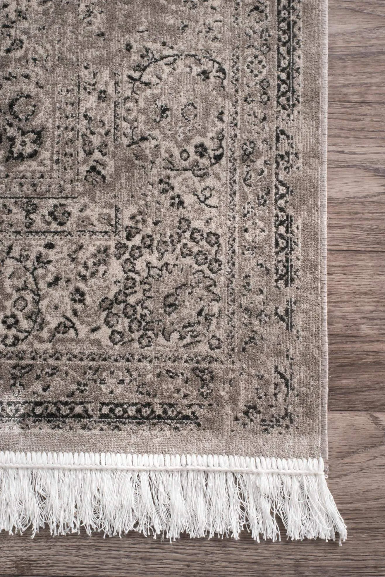 VINTAGE MEDALLION CANTRELL FRINGE RUG