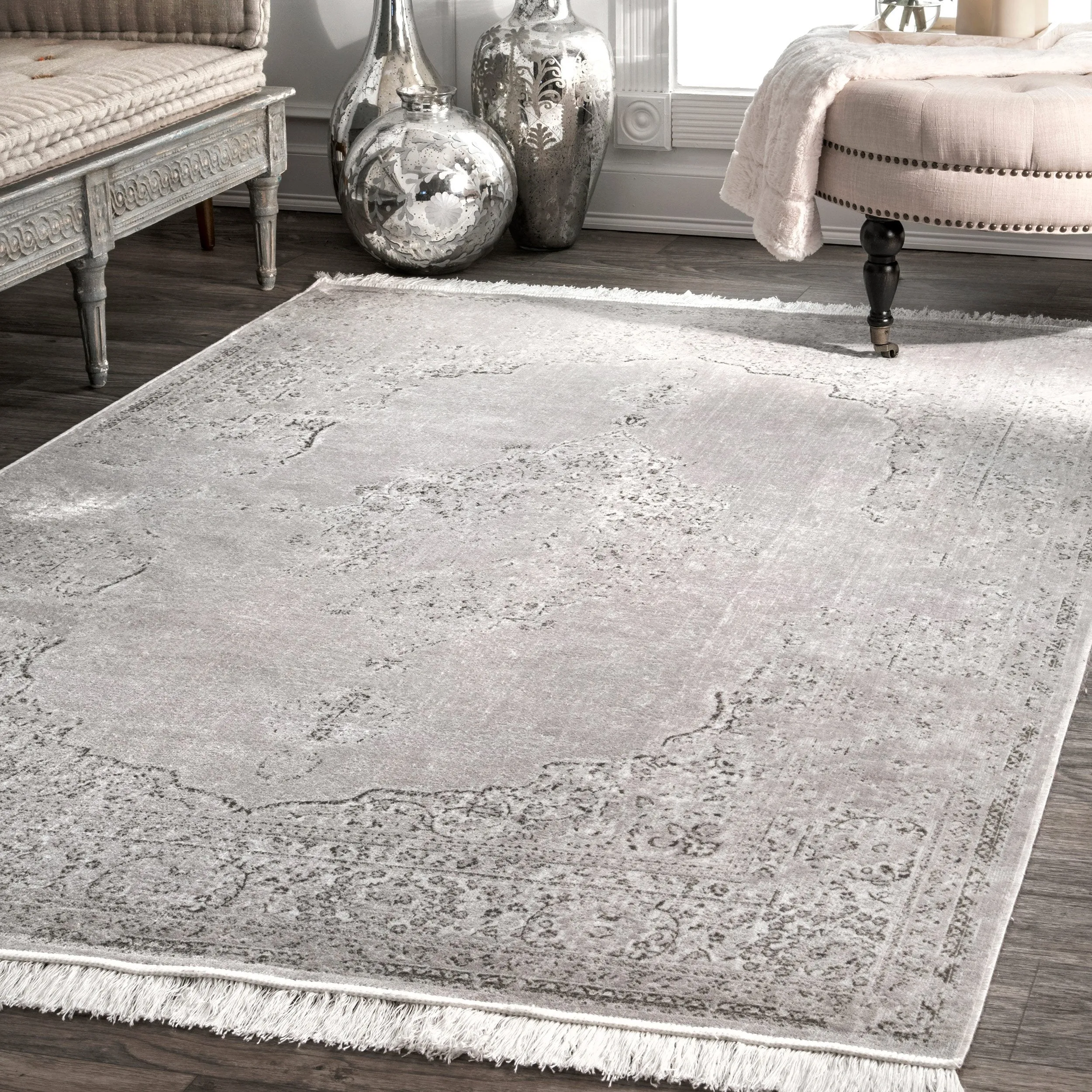 VINTAGE MEDALLION CANTRELL FRINGE RUG
