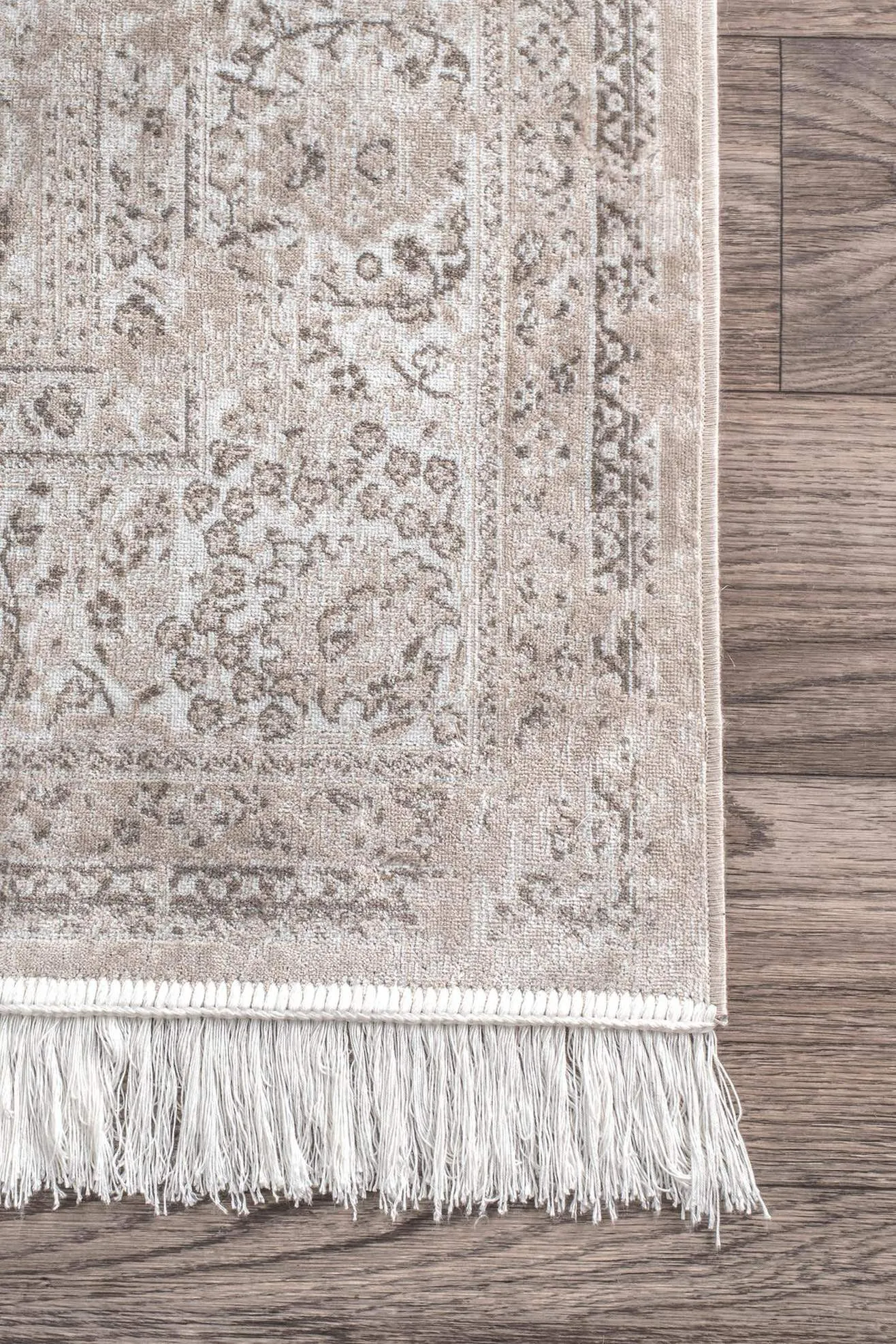 VINTAGE MEDALLION CANTRELL FRINGE RUG