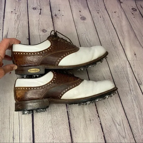 Vintage Men’s FootJoy ‘Premiere Classic’ Golf Shoe Size 9